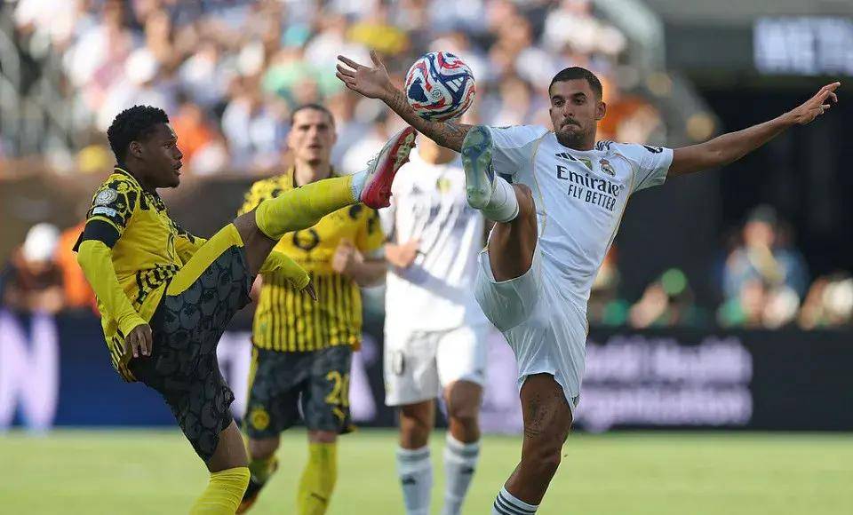 1.27亿欧巨星迷失！皇马中场战术混乱，用人失误引球迷不满